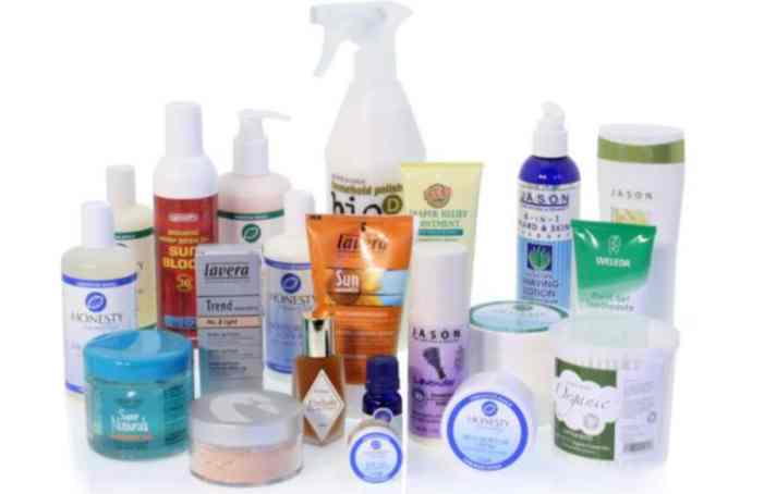 Vegan cosmetics eliminates the use of animalwww.goldenmakeup.net.